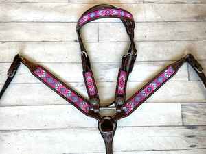 Bel ensemble de tack de cheval perlé rose léger en cuir véritable plaque de poitrine de selle occidentale équipements d'équitation saisonniers - Product Image 4