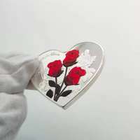 Pièces de monnaie souvenirs en métal en forme de cœur avec rose argentée, cadeau de la Saint-Valentin pour les amoureux, vente en gros