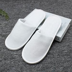Zapatillas de <span class=keywords><strong>Hotel</strong></span> de entrega rápida zapatillas de punta cerrada bordadas con gofres de algodón Unisex exclusivas para <span class=keywords><strong>Hotel</strong></span> Spa zapatillas de invitados OEM - Product Image 1