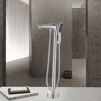 Robinet mitigeur sur pied classique en laiton chromé pour baignoire d'angle, avec douchette à main en céramique et jet de pluie doux poli
