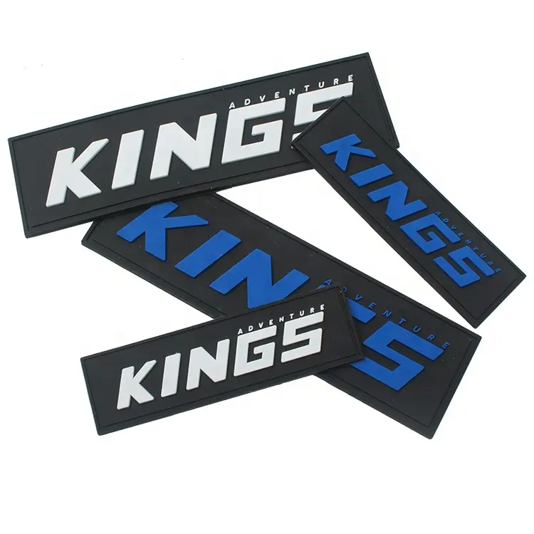 Neues Design Custom Raised Letters Logo PVC 3D Gummi Kleidungs stück Patches mit aufgenähtem Rücken