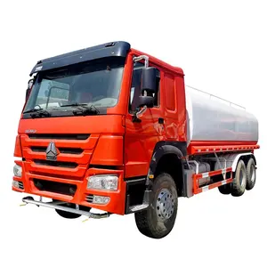 China supplier Sinotruck howo used water truck 6x4 371hp low price water truck for sale