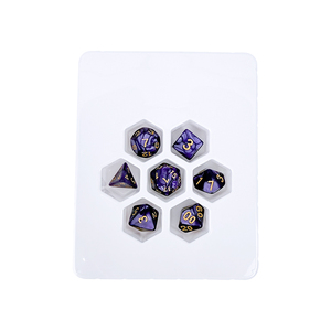 Jeu de dés en résine avec éclairage violet et chiffres dorés pour jeux de société, à partir de 14 ans, divertissement durable - Product Image 3