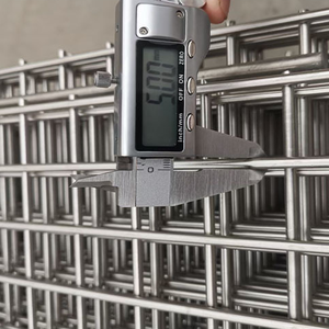 Rouleau de treillis métallique en acier inoxydable 304, treillis soudé, utilisé pour la protection des clôtures - Product Image 2