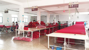 Nuova Promozione: Calza di Natale in Peluche Ricamata, Stile Trendy, Prodotta in Cina (Zhejiang) da NIL - Product Image 2