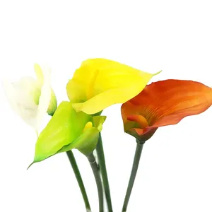 사용자 정의 큰 노란색 흰색 플라스틱 가짜 칼라 백합 인공 꽃 줄기 꽃다발