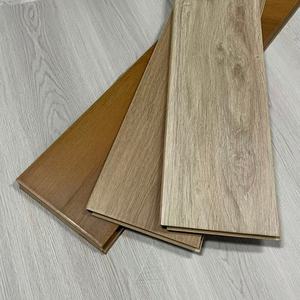 Plancher <span class=keywords><strong>stratifié</strong></span> moderne en chêne HDF AC3 mat de 12 mm pour appartements, villas, hôtels et hôpitaux avec installation par clic - Product Image 2