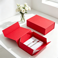 Caja de Regalo Plegable de Cartón Rígido, Autoarmable y Portátil, en Papel Rojo, Personalizable en Negro, Rojo, Blanco, Gris, Mate o Brillante