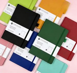 Carnet en cuir gaufré avec logo, format A4, A5, A6, pages intérieures à pois, fermeture élastique, idéal pour les entreprises - Product Image 3