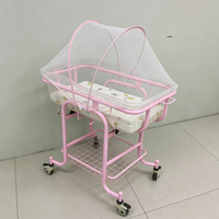 Lit bébé réglable pour enfant, berceau médical pour nourrisson 82x48x95cm avec roulettes, construction en acier et ABS pour crèche, soins à domicile, hôpital