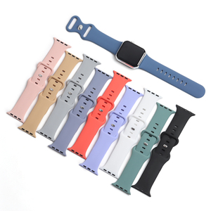 Bracelet de montre en silicone accessoires de bracelets de montre intelligents pour montre série 7 <span class=keywords><strong>6</strong></span> 5 4 3 bande 38/40/41mm 42/44/45/49mm Sport sac Opp <span class=keywords><strong>noir</strong></span> - Product Image 2