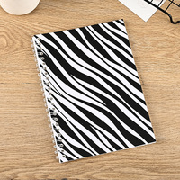 Carnet à spirales imprimé léopard et zèbre A5, journal à motifs animaliers tendance, carnets personnalisés pour étudiants et usage professionnel