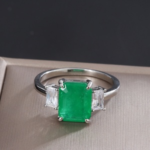 Fashion Jewelry Eco-friendly Copper 8*10MM Emerald Zircon Rectangle Square Shape Statement Three Stone Ring for Women - Product Image 4