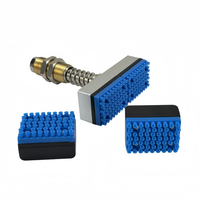 Pince de préhension industrielle pour robot, pour l'automatisation de l'assemblage de circuits imprimés et la manutention de cartes électroniques, avec ventouse