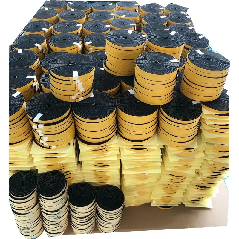 Hoge Dichtheid Foam Tape Waterdichte Afdichting Strip Epdm Strips Neopreen Enkelzijdige Zelfklevende Pe Afdichting