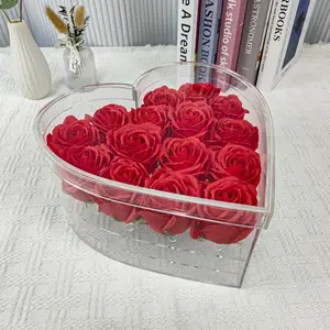 Luxury Best Selling Custom Design Transparent Acrylic Heart Shaped Flower Boxes For Bouquets