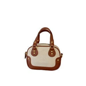 Bolso de Mano Tipo Bowling de Lona con Parches en Contraste de Color, Estilo Nuevo y Popular, Pequeño y Cuadrado, Textura de Alta Gama, Estilo Coreano - Product Image 1