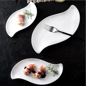 Custom Logo Printed White Porcelain Dinner Plates Round Flat And Dishes Ceramic Plates For Restaurants Cutlery Can Plato