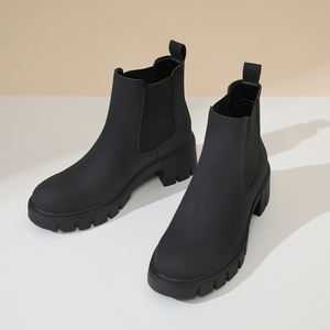 Botas de media pantorrilla Chelsea romanas impermeables y ligeras de verano 2024 para mujer con cierre sin cordones, parte superior de charol y tacón grueso - Product Image 6