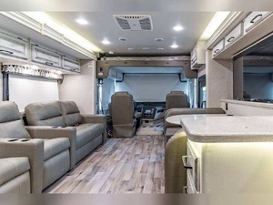 รถบ้านราคาประหยัดสำหรับครอบครัว ปี 2023 รุ่น ENTEGRA VISION XL 36C มาตรฐานไอเสียยูโร 5 รองรับ 4-6 คน สีขาว - Product Image 6