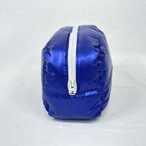 Bolsa de Maquillaje de Viaje Acolchada, Ligera, Suave, de Algodón y Plumón, con Logotipo Personalizado 2024 - Product Image 3