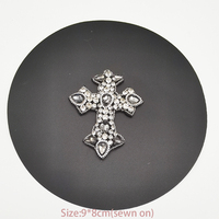 Prêt à expédier personnalisé cousu à la main sur la lune cristal perle Applique Patch broderie à la main 3d perlé croix patchs pour sacs à vêtements