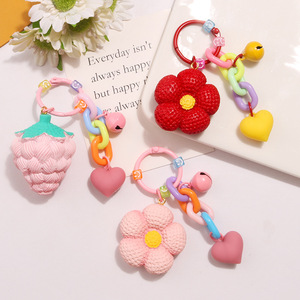 Nouveau rose résine petite fleur voiture porte-clés pendentif créatif coloré acrylique anneau ouvert chaîne accessoires sac décoration - Product Image 1
