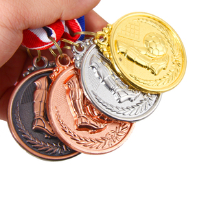 OEM / ODM prix de gros d'usine personnalisation de la médaille rubans logo personnalisable <span class=keywords><strong>cadre</strong></span> de la médaille - Product Image 2