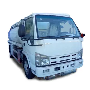 판매를 위한 소형 일본 100P 3cbm 4cbm 5cbm 새로운 유조선 bowser 트럭