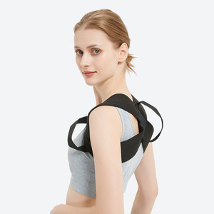 Ceinture Correctrice de Posture Élastique Noire pour Améliorer la Posture et Prévenir la Cyphose - Product Image 2