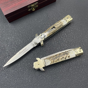 Coltello Tascabile Pieghevole Italian Mafia AKC in Acciaio D2 con Manico in Ottone e Corno Naturale, Affilato, EDC, per Sopravvivenza Outdoor, Caccia e Uso Tattico - Product Image 1
