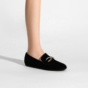 <span class=keywords><strong>Mocassini</strong></span> da Donna in Pelle Scamosciata <span class=keywords><strong>con</strong></span> <span class=keywords><strong>Fibbia</strong></span>, Leggeri, <span class=keywords><strong>con</strong></span> Catena, Fodera in Vera Pelle, Suola Intermedia in Cartone, Comodi, a Piedi Nudi, Piatti, Slip-On - Product Image 3