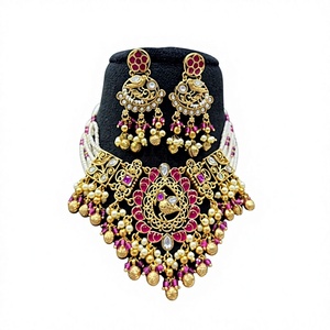Ensemble collier et boucles d'oreilles en laiton plaqué or de qualité supérieure et élégante pour femmes, pour les occasions de mariage - Product Image 2