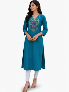 Robe de soirée ethnique mi-longue en coton brodé pour femme, col en V, manches fendues - Product Image 1