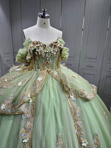 Mumuleo <span class=keywords><strong>Vert</strong></span> <span class=keywords><strong>sauge</strong></span> avec or Robes de Quinceanera pour fille Tassesl <span class=keywords><strong>Robe</strong></span> plissée à paillettes sur l'épaule Princesse Verde Personnaliser - Product Image 3