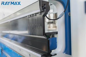 RAYMAX CNC Vollautomatische Synchronisierte Hydraulische Abkantpresse - Intelligente Servo-Steuerung Biegemaschine - Product Image 4