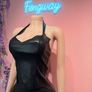 2025 Nieuwe Herfst Sexy Vrouw Pu 2 Delige Shorts Set Outfit Bont Patchwork Halter Rugloze Crop Top En Broek - Product Image 6