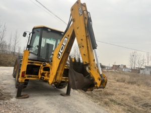 Retroexcavadora JCB 4CX Usada, Modelo 2020, Carga Nominal de 4 Toneladas, Motor Cummins de 75 KW, Componentes Principales de la Bomba Hidráulica Incluidos - Product Image 5