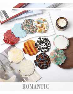 Miroir de poche compact pliable en acétate en forme de coquille pour mariage et anniversaire - Product Image 3