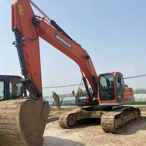 Rápido retorno de la inversión Excavadora sobre orugas Doosan usada Características de gran rendimiento que incluyen bomba de caja de cambios - Product Image 2