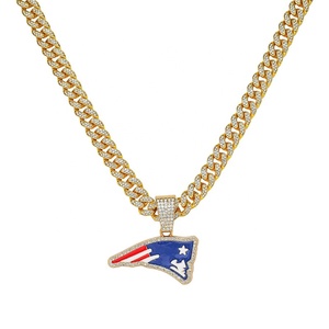 Großhandel New England Patriots Anhänger Meisterschafts-Halsketten Hip-Hop Klassischer Gold/Silber Beschichteter Legierungsschmuck Kubanische Kette - Product Image 1