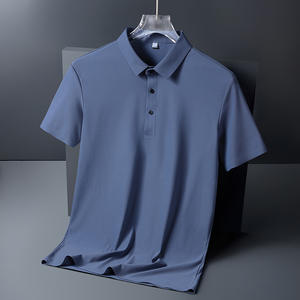 Polo de uniforme de trabajo de algodón piqué en blanco de corte clásico para hombre de alta calidad con bordado de logotipo personalizado - Product Image 3