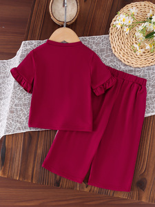 Completo Estivo per Ragazze: T-Shirt a Maniche Corte con Fiocco Rosso e Pantaloni in Cotone Stampato - Product Image 3