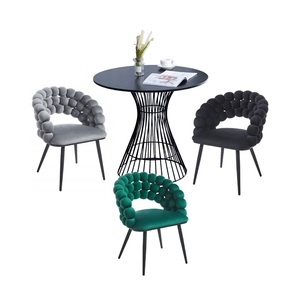 Silla de Comedor Moderna para Restaurante Comercial con Tapicería de Terciopelo, Respaldo Hueco Acolchado y Patas de Metal Resistentes - Product Image 1