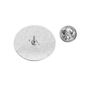 Grosir hati Punk hitam dengan Pin pedang lencana Enamel logam desain bahasa Inggris trendi - Product Image 6