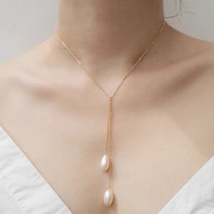 Elegante Collar Sencillo con Cuentas de Perla Natural, Colgante de Cuentas de Arroz Blancas, Cadena para Suéter de Enamorados, para Vacaciones en la Playa, Collar de Clavícula - Product Image 1