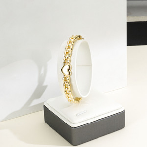 CM Joyería Bijoux Bracelets et Joncs Plaqué Or 14K pour Femme, Design Cœur, Charme Raffiné, Or Laminado - Product Image 4