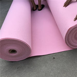 Vente en gros de tapis d'exposition en polyester écologique Rouleau de tapis lavable pour allée de piste Poinçon à l'aiguille Tapis non tissé pour voiture - Product Image 4