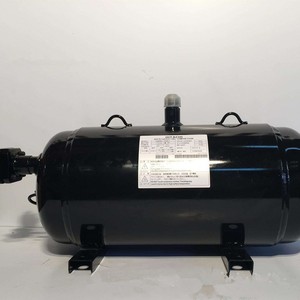 เครื่องอัดอากาศฮิตาชิ รุ่น 1500EL-180D3 แบบสกรอลล์ สำหรับใช้งานในอุตสาหกรรม - Product Image 1