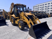 Chargeuse-pelleteuse 2,5 tonnes 388H disponible avec moteurs Cummins ou Weichai